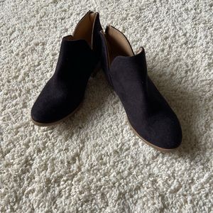 Soda Black Chukka Boots Suede Slip-On